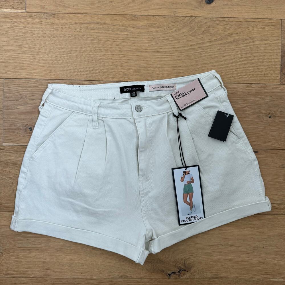 BCBGeneration Pleated Denim Trouser Shorts Size 11/30 NEW